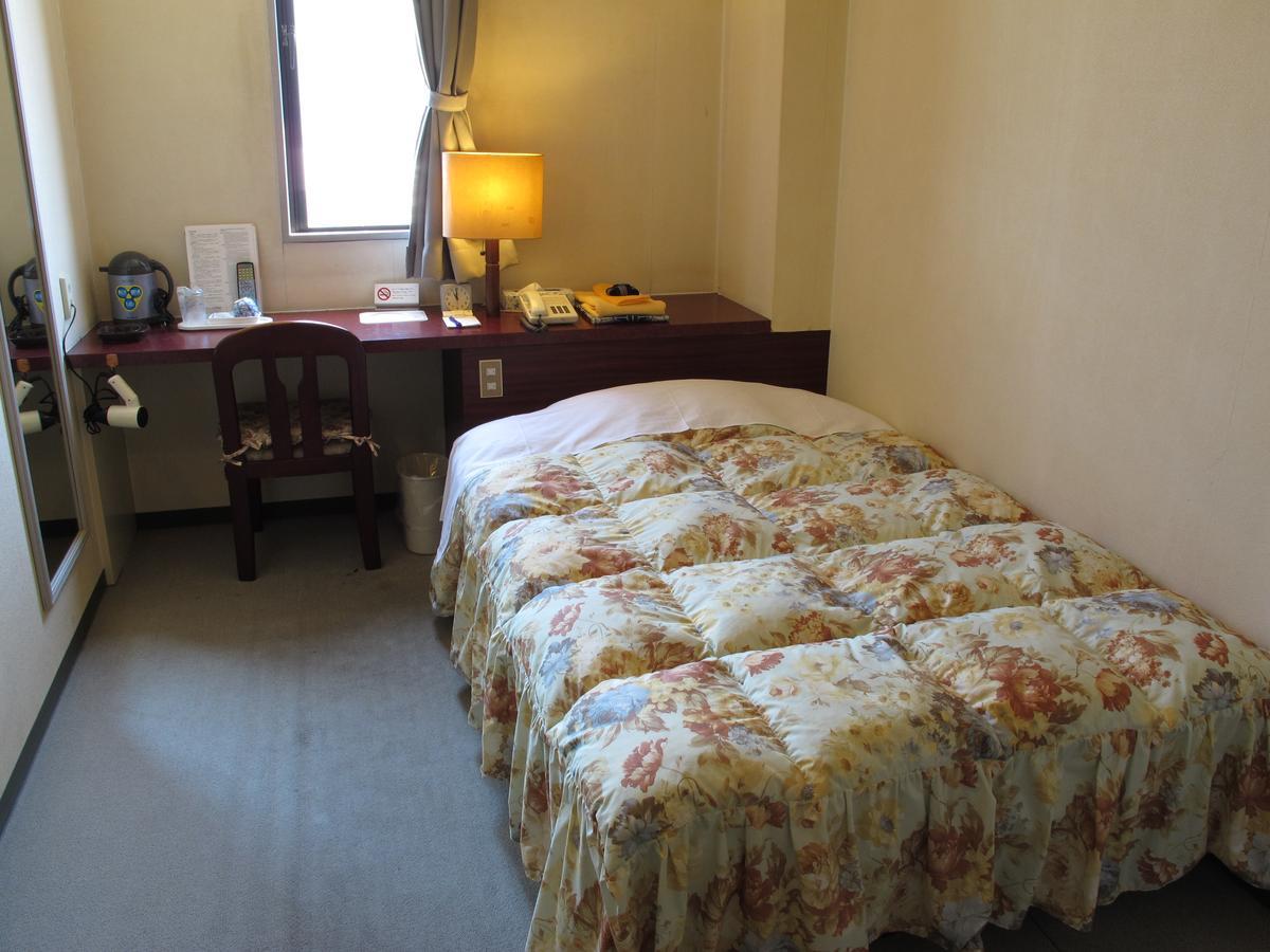 Hotel Platon Annex Green Plaza Chikuma Buitenkant foto