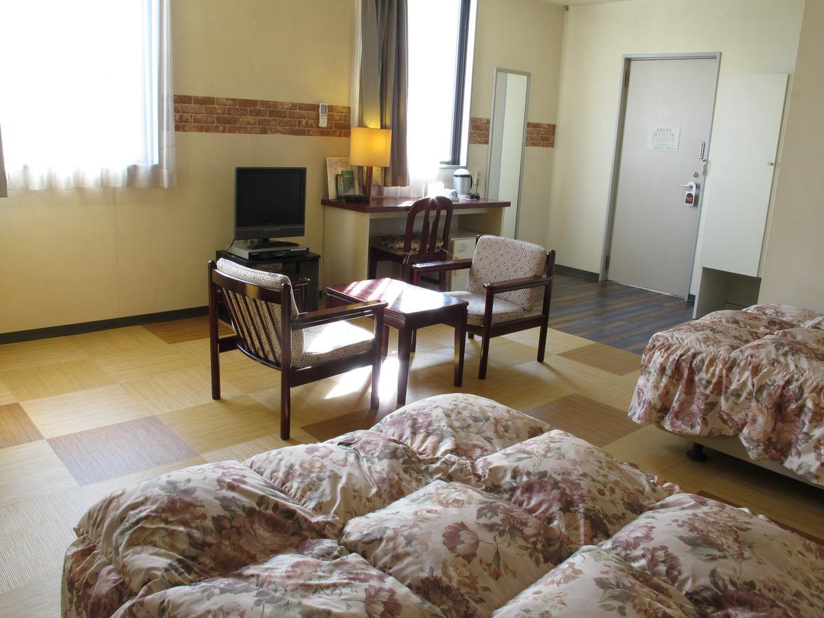 Hotel Platon Annex Green Plaza Chikuma Buitenkant foto