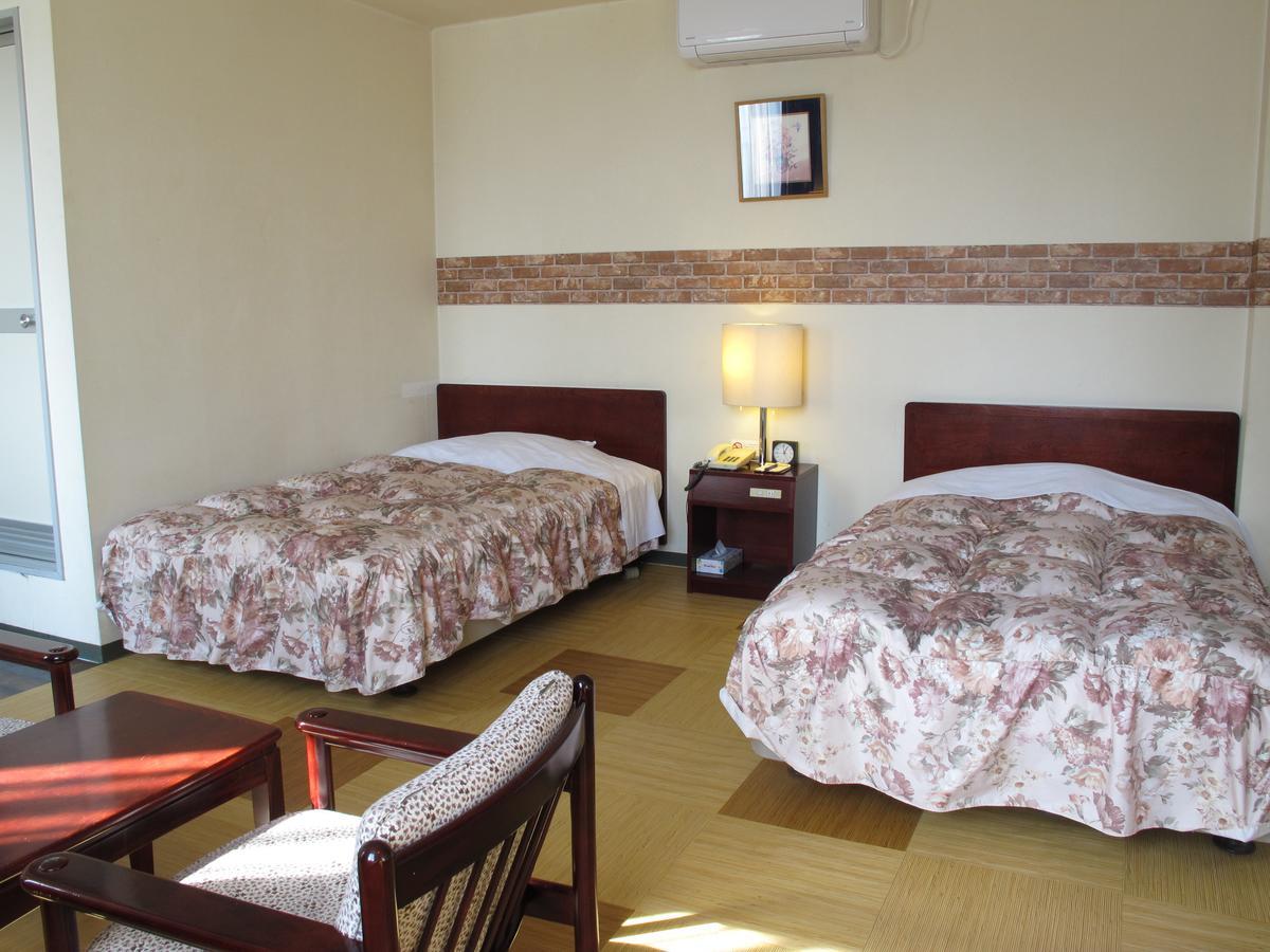 Hotel Platon Annex Green Plaza Chikuma Buitenkant foto